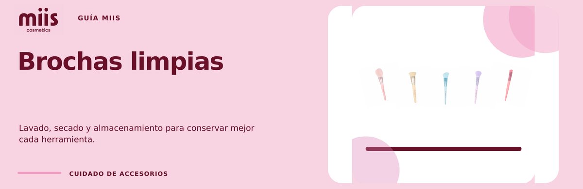Banner panorámico de limpieza de brochas de Miis Cosmetics